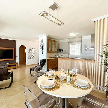 Penthouse Of Ocean Views Лос Кристианос
