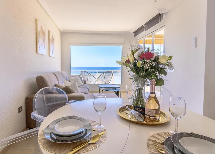 Penthouse Of Ocean Views شقة *
