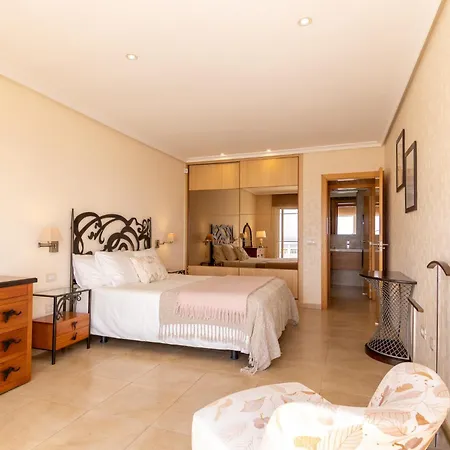 Daire Penthouse Of Ocean Views Los Cristianos (Tenerife)