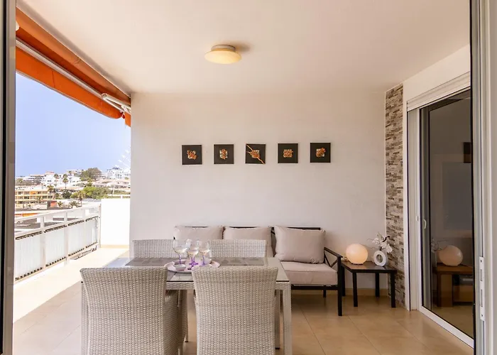 דירה Penthouse Of Ocean Views *